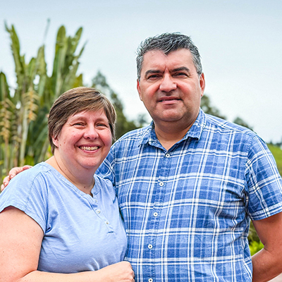 Ricardo & Beth Gómez