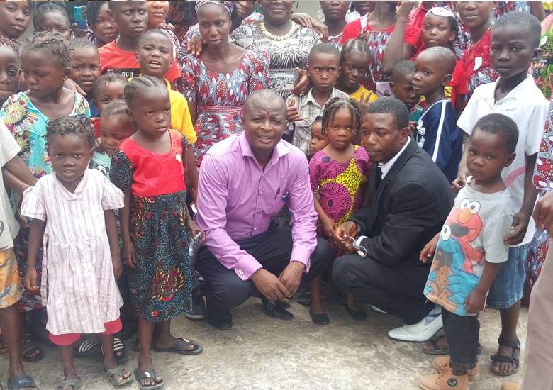 Rufus and Children in Liberia